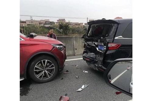 国产车和合资车相撞视频,碰撞瞬间揭秘